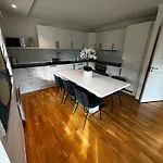 Appartement Bright With Patio And Garden