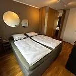 Bright With Patio And Garden Appartement Kristiansand