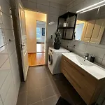 Bright With Patio And Garden Appartement Kristiansand