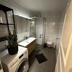 Bright With Patio And Garden Apartment