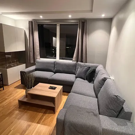 Appartement Bright With Patio And Garden Kristiansand