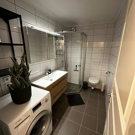 Appartement Bright With Patio And Garden Kristiansand