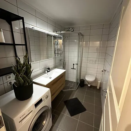 Bright With Patio And Garden Appartement