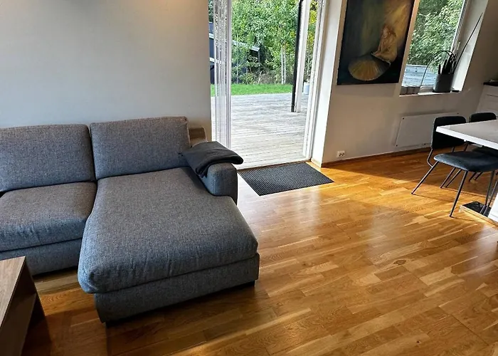 Bright With Patio And Garden Apartamento Kristiansand
