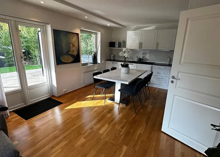 Apartamento Bright With Patio And Garden