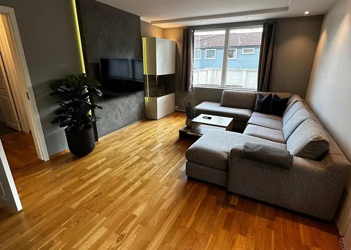 Bright With Patio And Garden Apartamento *