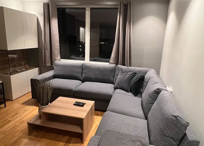 Leilighet Bright With Patio And Garden Kristiansand