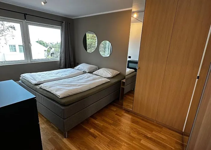 Leilighet Bright With Patio And Garden *