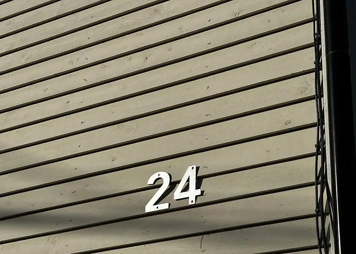 Apartamento Bright With Patio And Garden Kristiansand